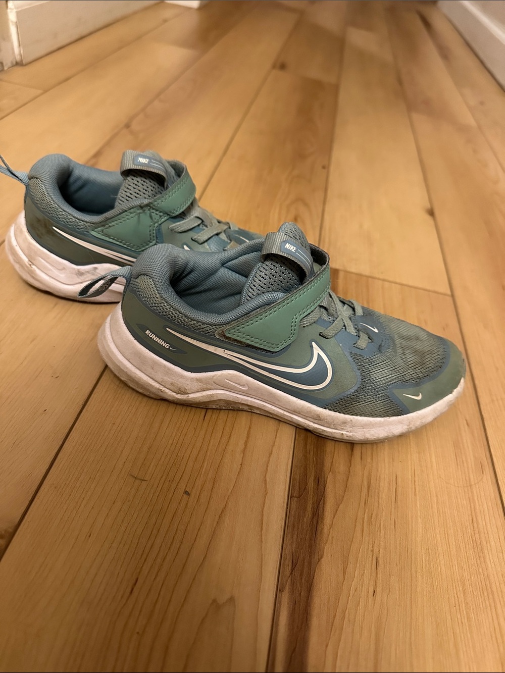 Nike Kids' Mint Green and Teal Sneakers